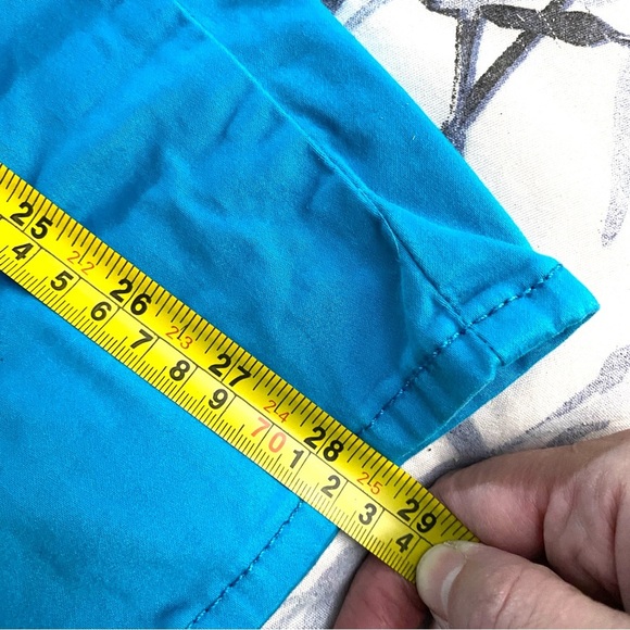 Riders By Lee Pants Women’s 16M Bright Blue Capri Mid Rise Casual Comfort - Picture 8 of 9